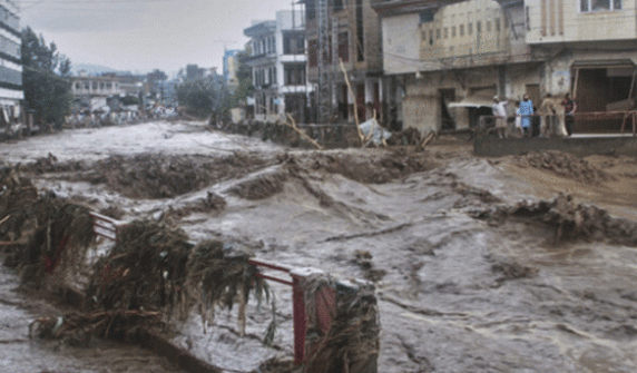 Death toll from rains and floods in Pakistan exceeds 900
