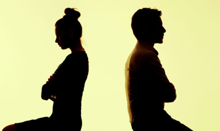 Dispute over child's name, husband and wife appear in court for divorce