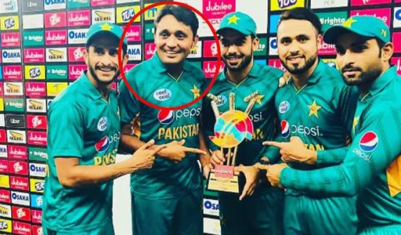 Fast bowler Waqas Mahmood announces retirement from international cricket