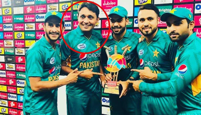 Fast bowler Waqas Mahmood announces retirement from international cricket