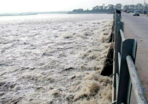 Extremely high flood level at Head Sadhanai, Ravi River