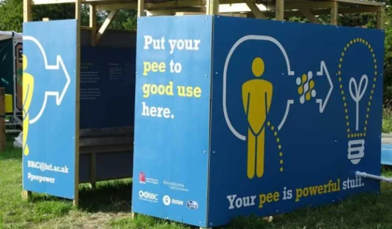Modern toilet that converts urine into electrical energy