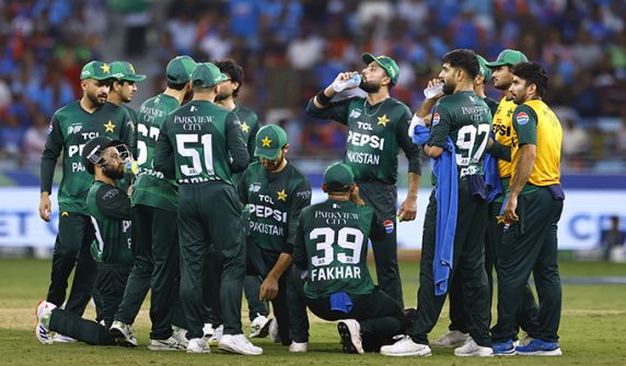 Pakistan team donates entire Asia Cup final fee