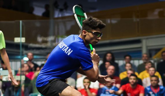 Pakistan's Noor Zaman reaches final