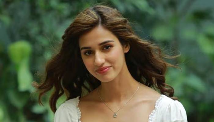 Shooting outside beautiful actress Disha Patani's house