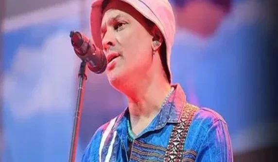 Singer famous for song 'Yaali' dies while scuba diving