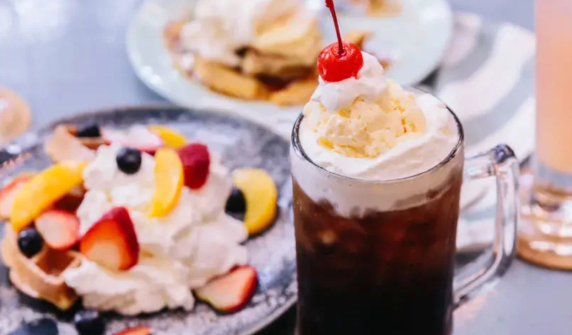 Sugary drinks and ice cream in summer may increase risk of diseases
