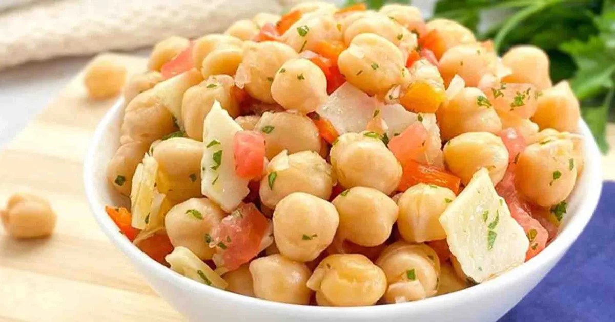 White chickpeas help balance hormones in women