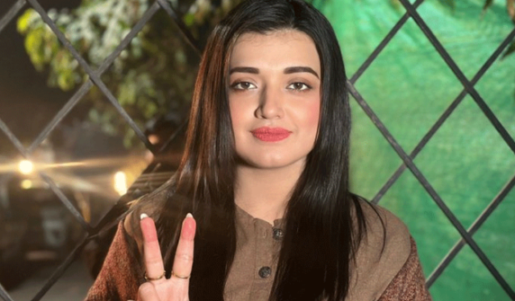 falak Javid