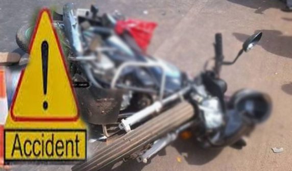 water tanker hits motorcycle in Landhi