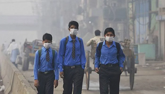 Wearing masks mandatory for motorbike riders