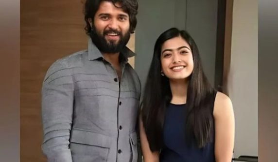 Vijay Deverakonda's car met with an accident