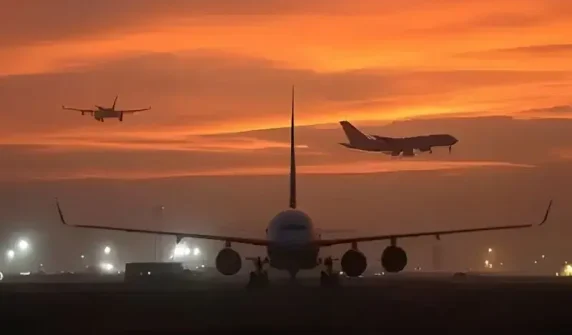 Pakistan decides to close its airspace at certain times during the next 2 days