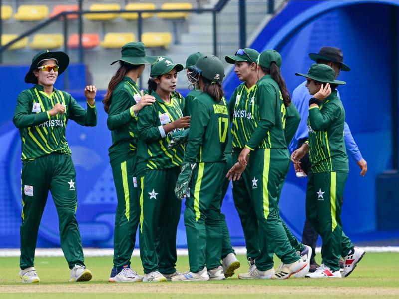 Decision to include foreign coaches in the support staff