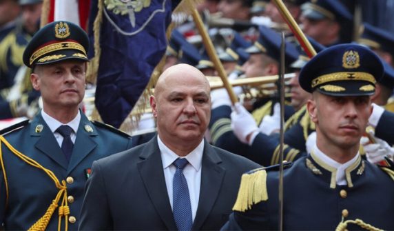 Lebanese president orders army to confront any Israeli incursion