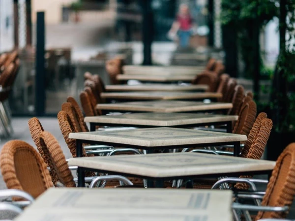 Gang arrested for stealing chairs from restaurants in Spain