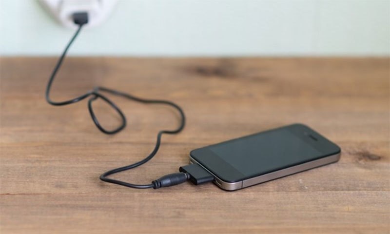 When to charge a smartphone