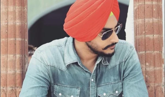 Famous Indian singer dies in traffic accident