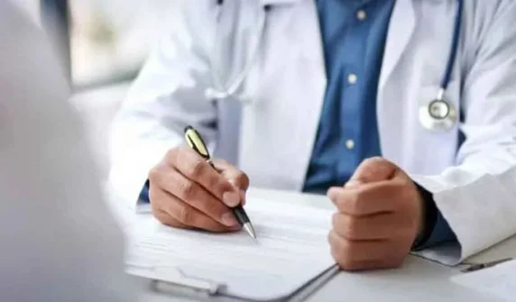 Indian court hears case regarding doctors' writing, judge