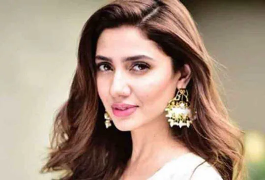 Mahira Khan expresses regret over the plight of Karachi
