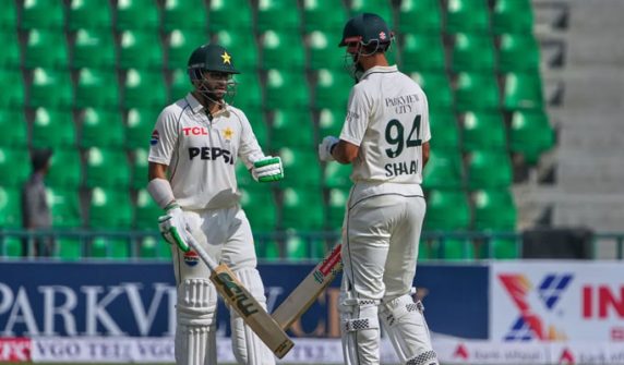 Pakistan bats responsibly in first innings against South Africa