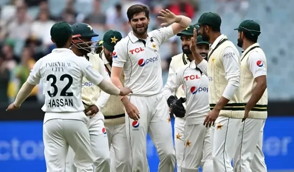 Pakistan shortens Test squad against South Africa