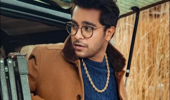 Asim Azhar's "God bless" message on Instagram; fans concerned