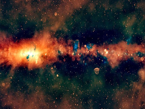 Stunning new image of the Milky Way galaxy released