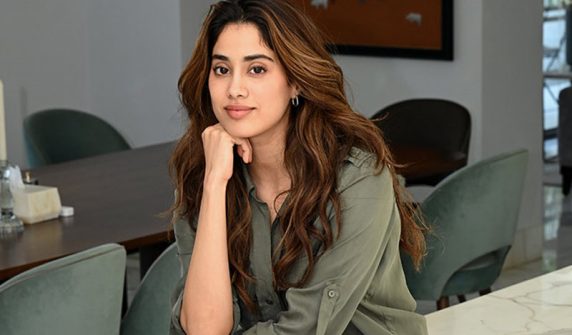 Has Janhvi Kapoor undergone 'Buffaloplasty'
