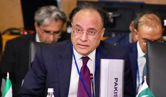 Pakistan invites US companies to invest in oil