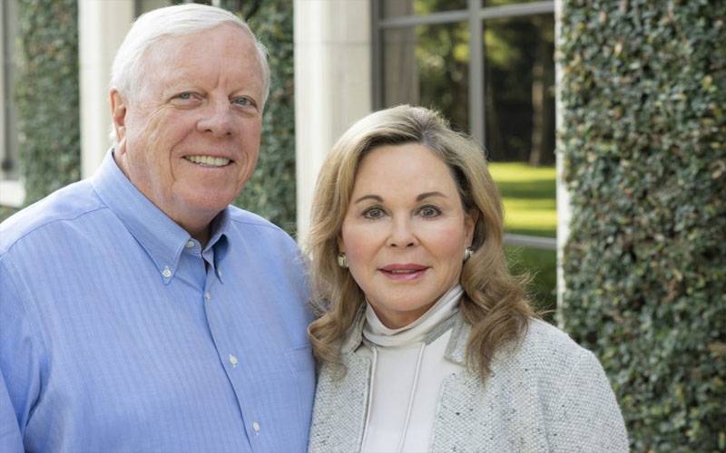 Billionaire couple announces donation of Rs 2.9 trillion for charity