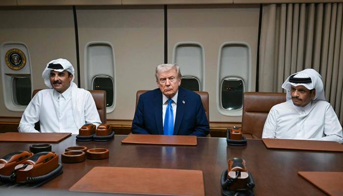Trump makes brief stopover in Doha on way to Malaysia