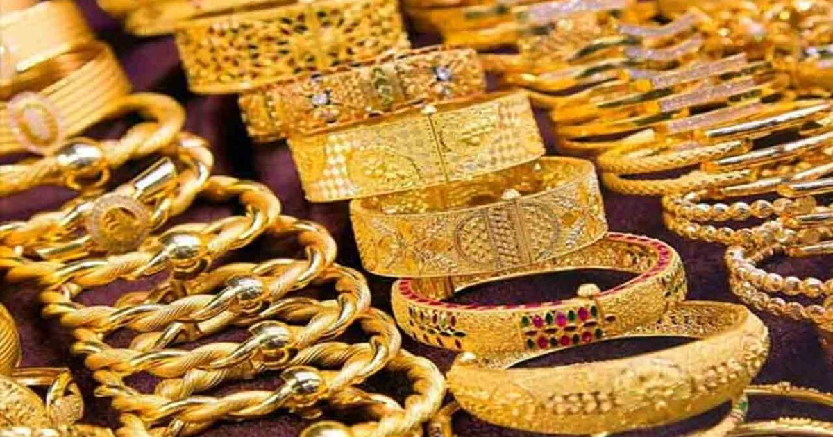 price of gold per tola has decreased