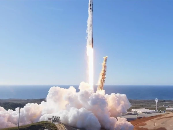 SpaceX launches 21 satellites into space for the US military