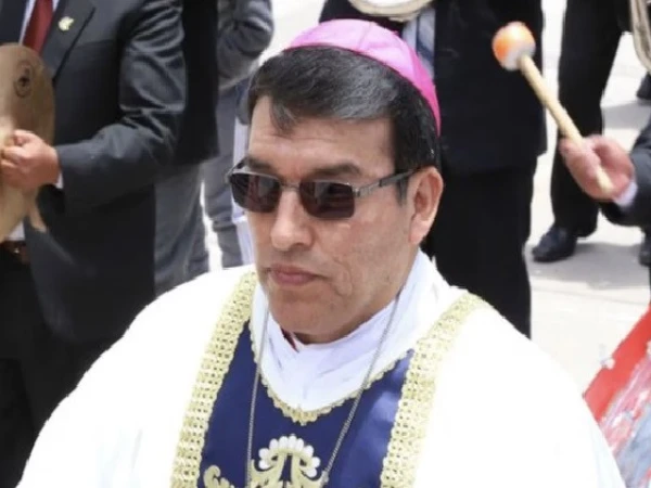 Pastor arrested for having sex with 17 women at once