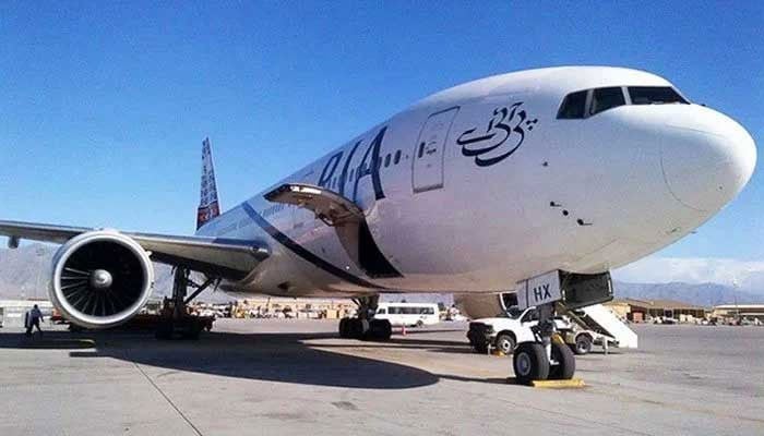 National airline offers talks to aircraft engineers