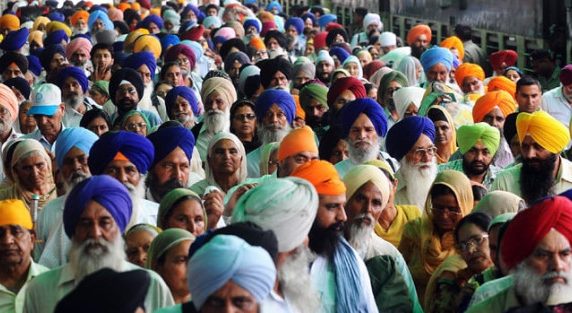 12 Hindus who came with Sikh pilgrims were sent back to India