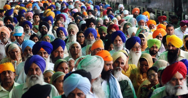 12 Hindus who came with Sikh pilgrims were sent back to India