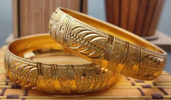 The price of gold has increased by more than 8,000,