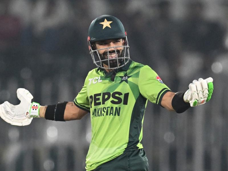 Pakistan beat Sri Lanka by 6 wickets to win the series 0-3