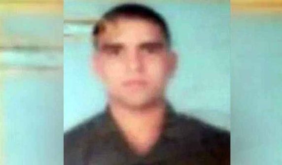 Indian soldier killed in moving train