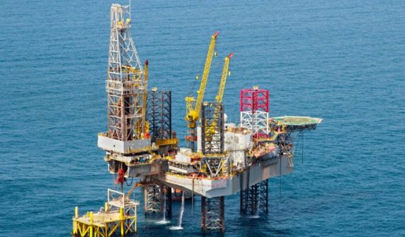 Why were these notices given to those working on offshore oil wells