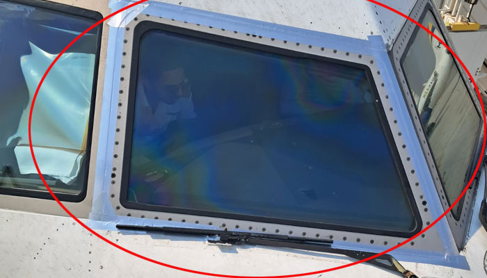 The windshield of PIA's Boeing 777 plane broke again
