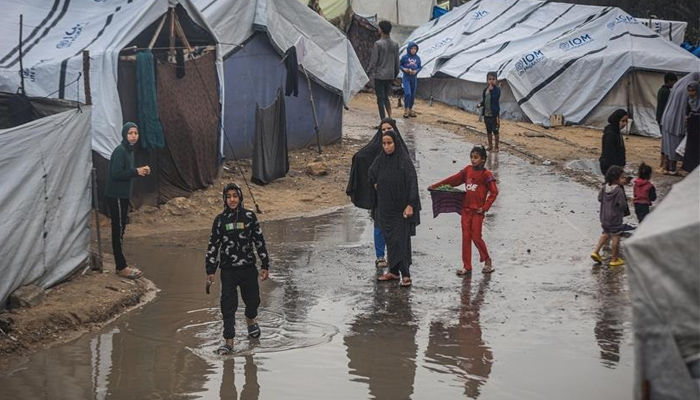 Israel again stops aid supplies from reaching Gaza
