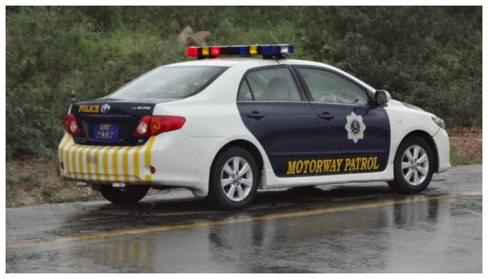 3 police officers killed after bus hits police mobile on M5 Motorway