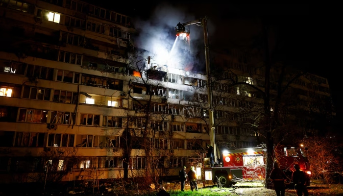 Russian airstrikes on Ukrainian capital Kyiv, 6 killed