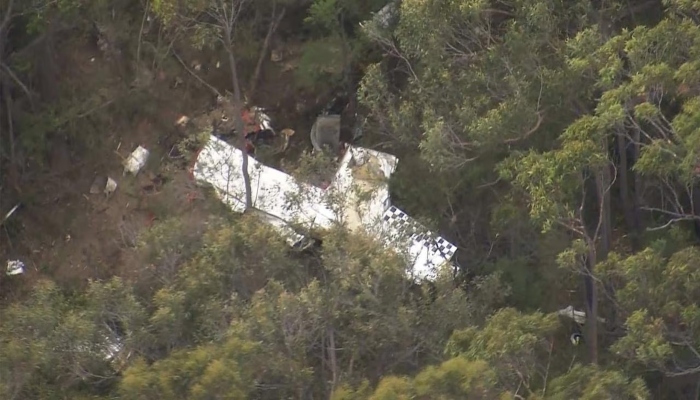Two small planes collide in mid-flight in Australia
