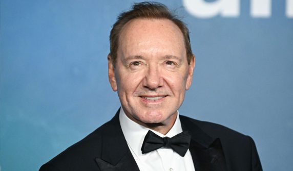 Two-time Oscar-winning actor homeless due to financial difficulties