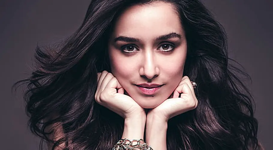 Shraddha Kapoor meets with accident,