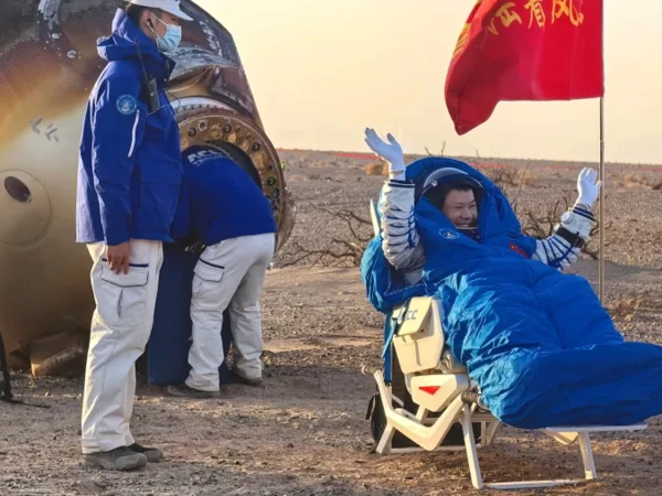 Hope appears for the return of 3 Chinese astronauts trapped in space